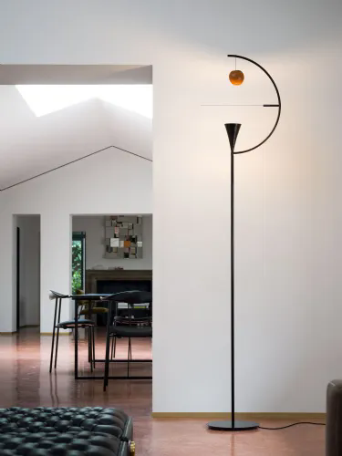 Lampada da terra Newton di Nemo