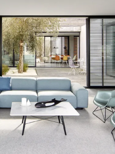 Tavolino quadrato con top in marmo Eames Coffee Table di Vitra