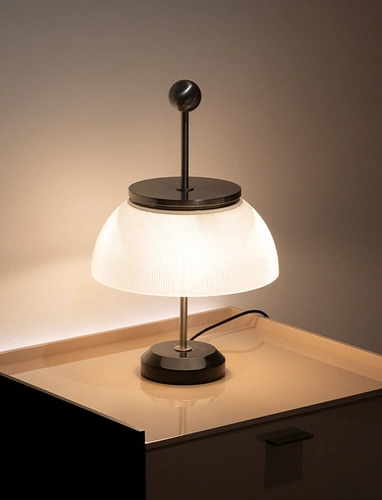 Lampada da tavolo Alfa di Artemide