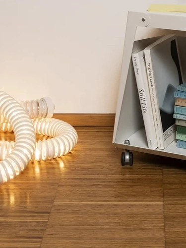 Lampada da terra Boalum di Artemide