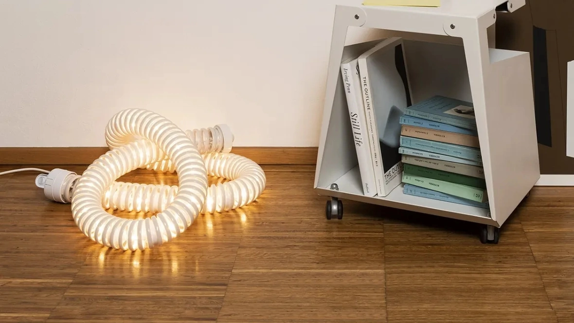 Lampada da terra Boalum di Artemide