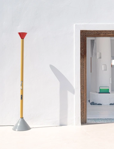 Lampada da terra Callimaco di Artemide