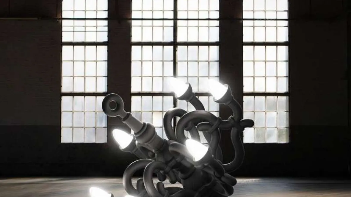 Lampada da terra Fallen Chandelier di Qeeboo