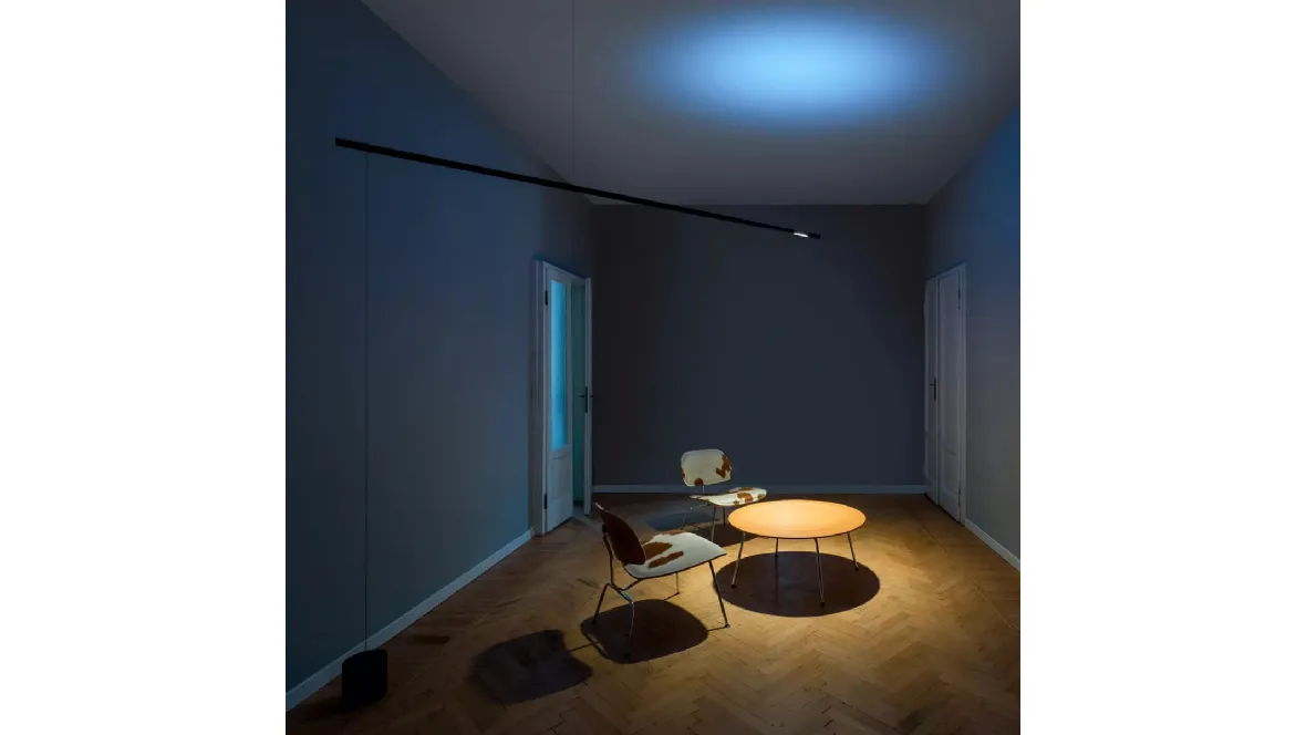 Lampada da terra e a sospensione in metallo per interni per portare la luce dove si desidera di Davide Groppi