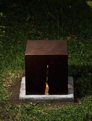 Lampada da esterno Granito di Artemide