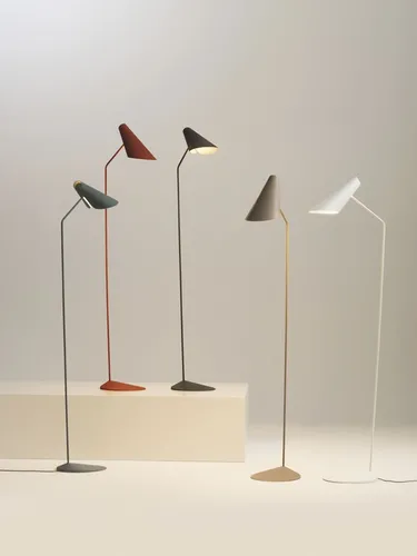 Lampada da terra I-Cono di Vibia