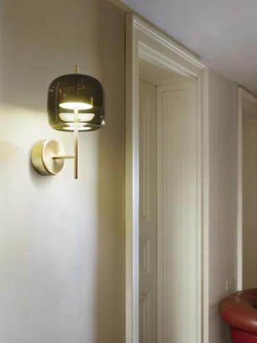 Lampada da parete in vetro e metallo Jube di Vistosi