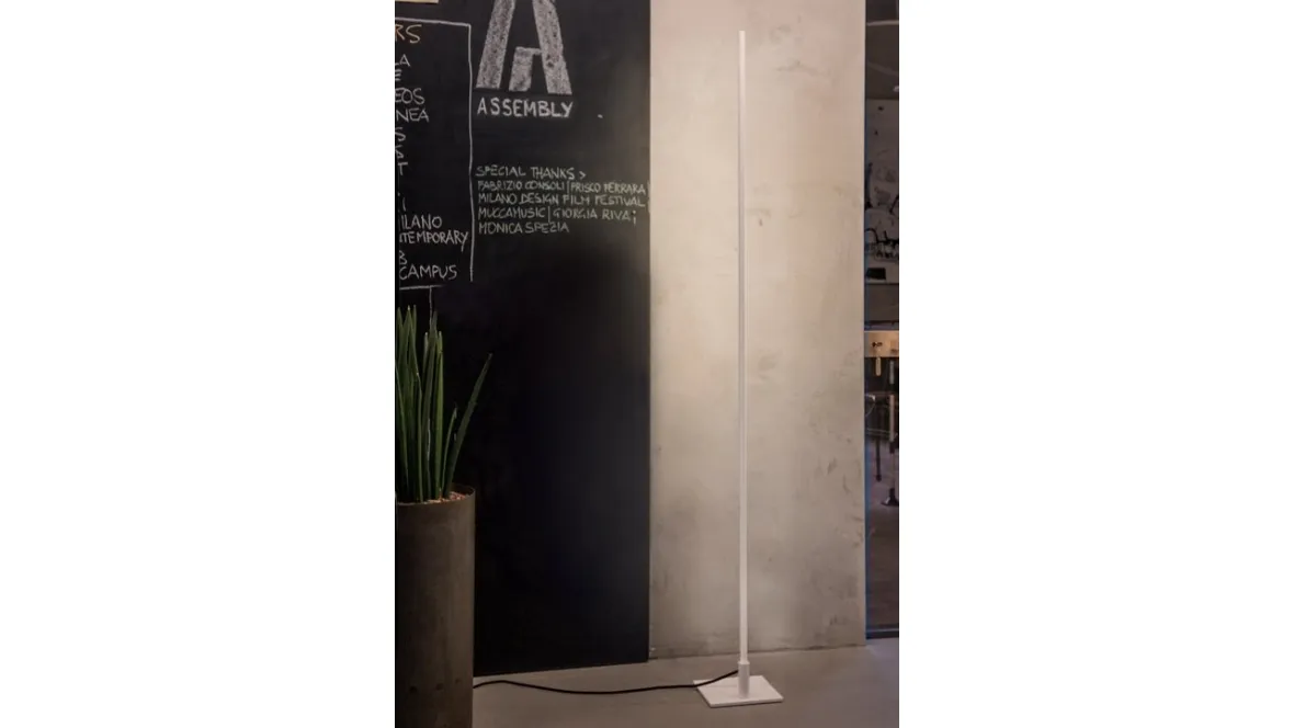 Lampada da terra Lancia di Egoluce