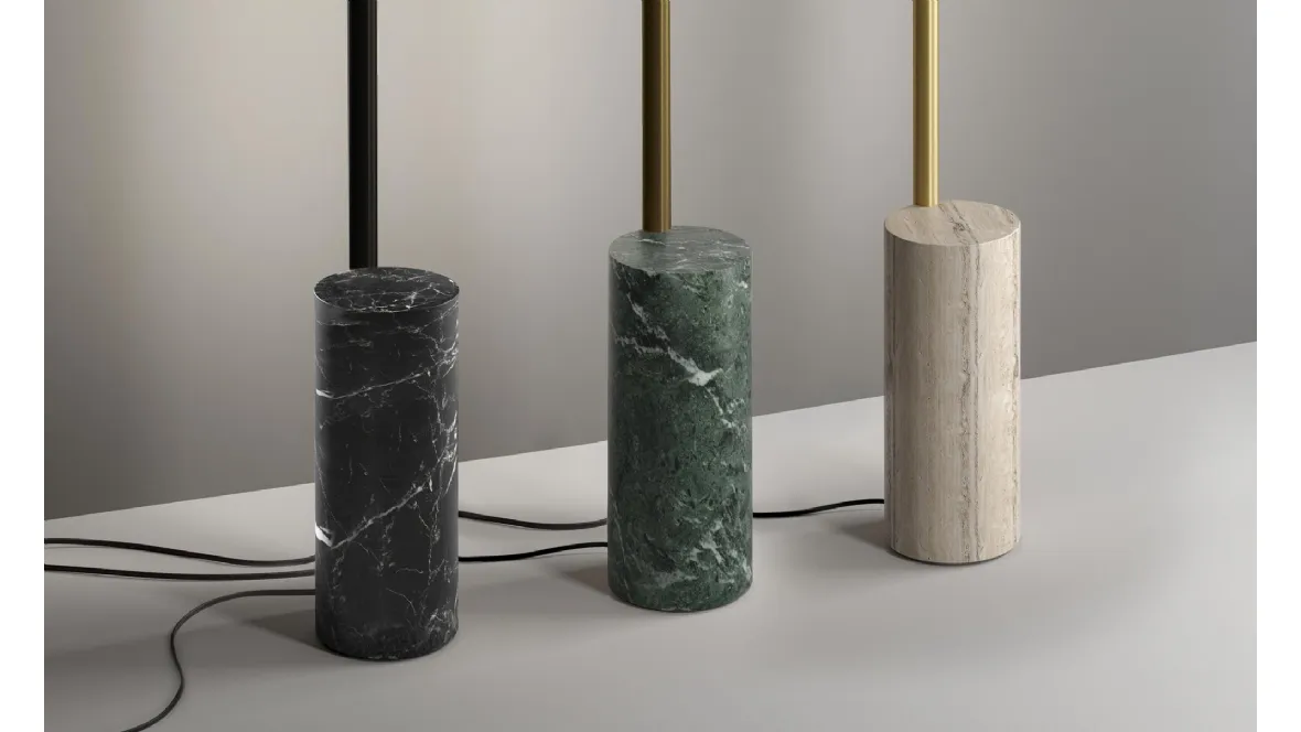 Lampada da terra Hilow Line in alluminio con base cilindrica in marmo di Panzeri