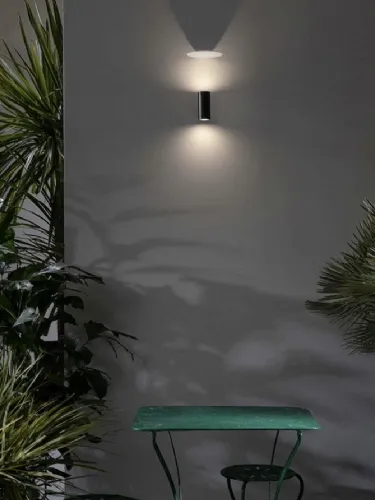 Lampada da parete in metallo Movida di Karman