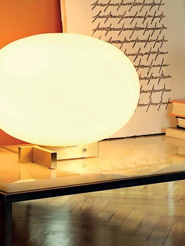 Lampada da tavolo Alba di Oluce