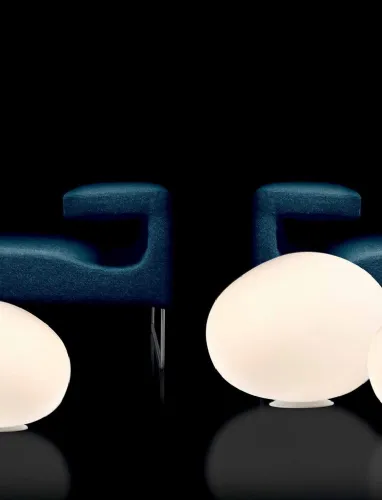 Lampada da tavolo Poly Gregg di Foscarini