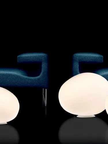 Lampada da tavolo Poly Gregg di Foscarini