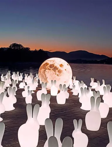 Lampada Rabbit di Qeeboo