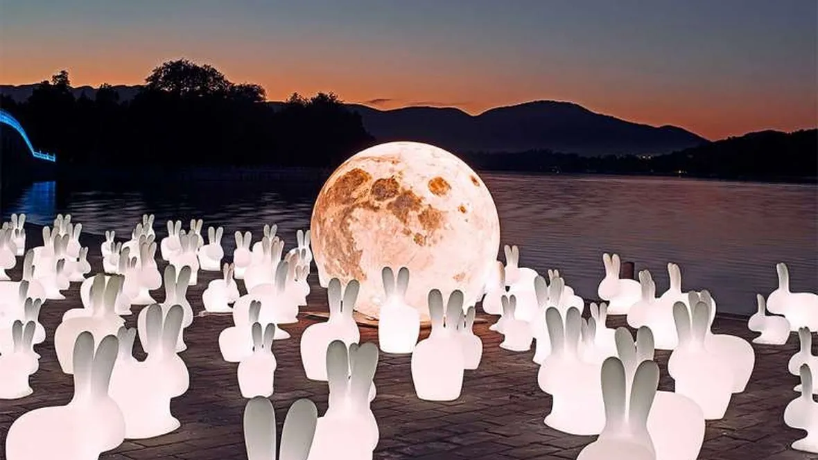 Lampada Rabbit di Qeeboo