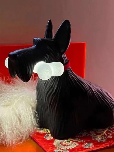 Lampada da tavolo Scottie di Qeeboo