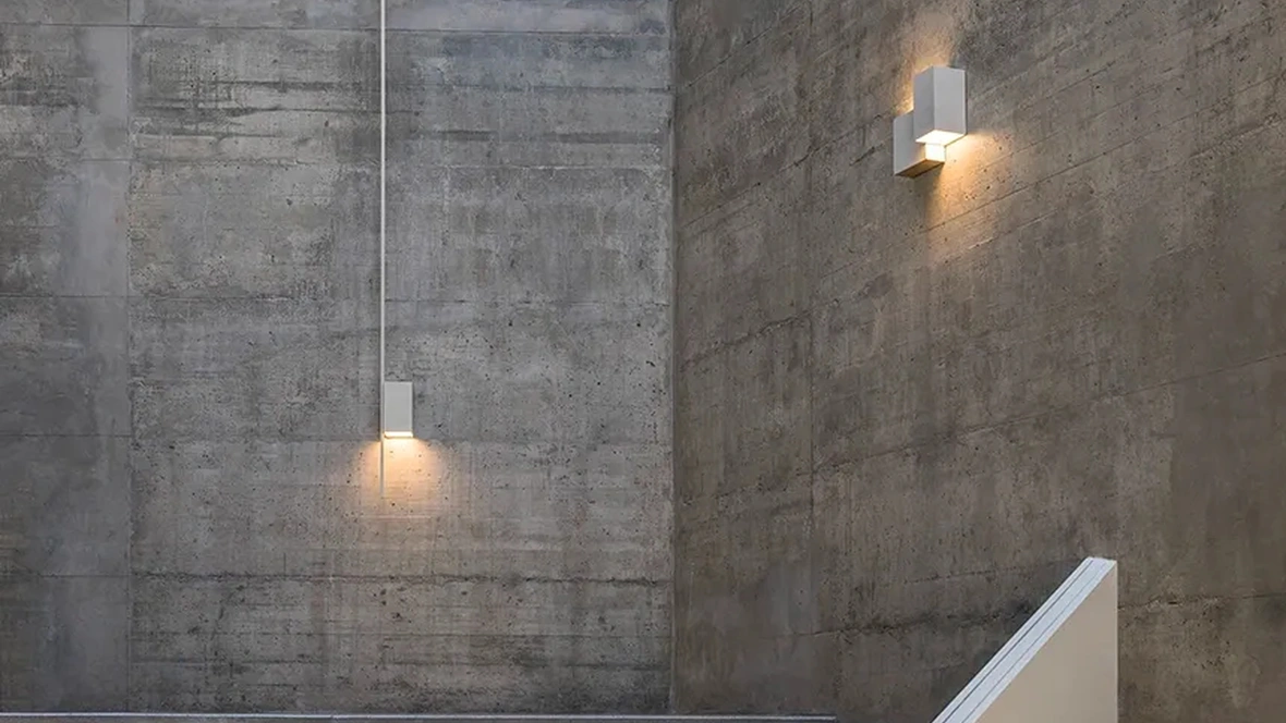 Lampada da parete Structural di Vibia
