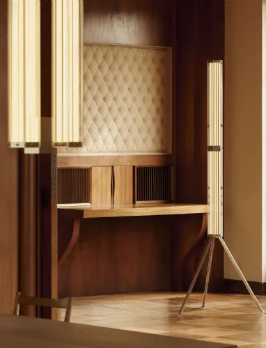 Lampada da terra in vetro e alluminio SuperWire F di Flos