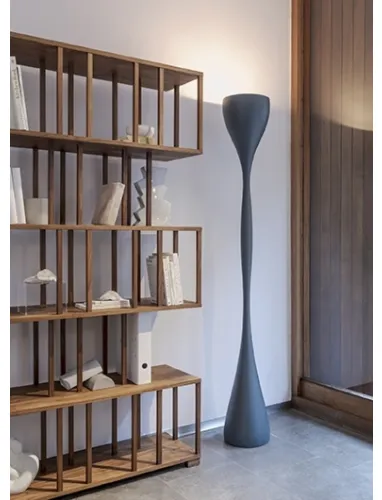 Lampada da terra Jazz in poliuretano di Vibia