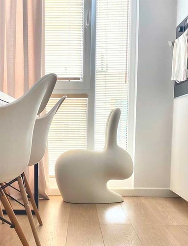 Sedia Rabbit di Qeeboo