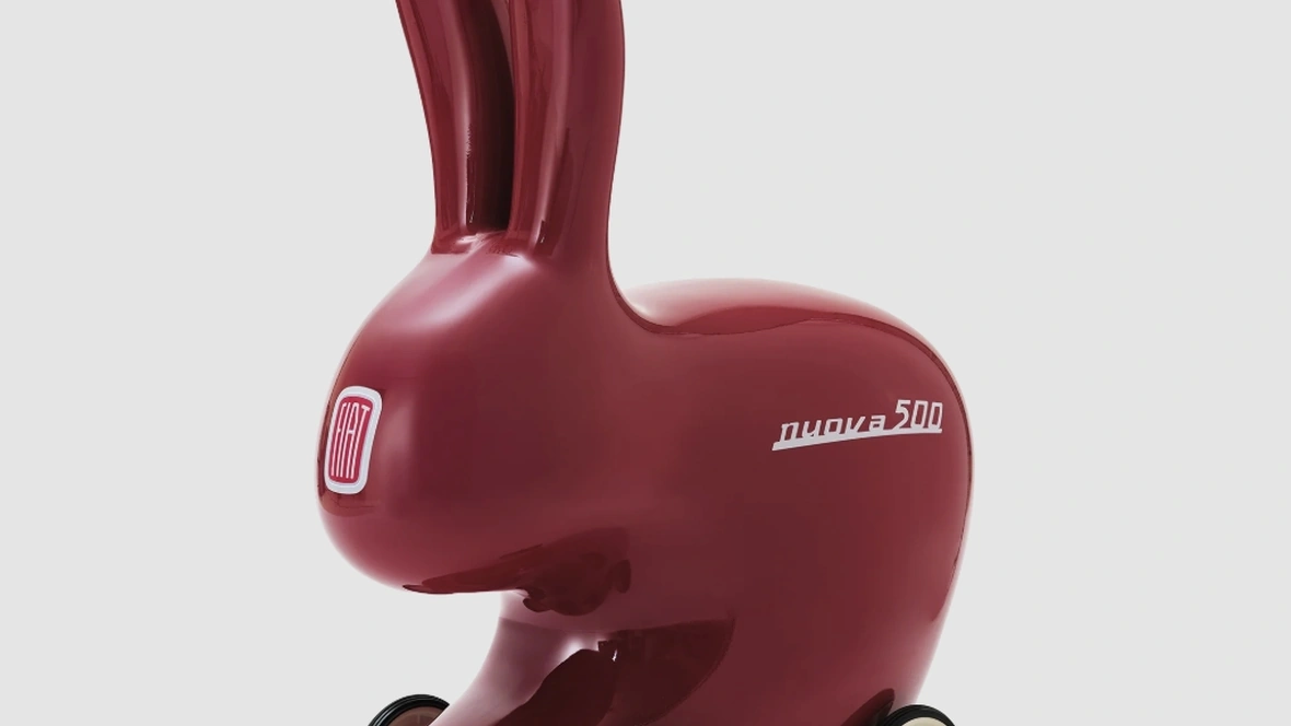 Sedia Rabbit On Wheels di Qeeboo